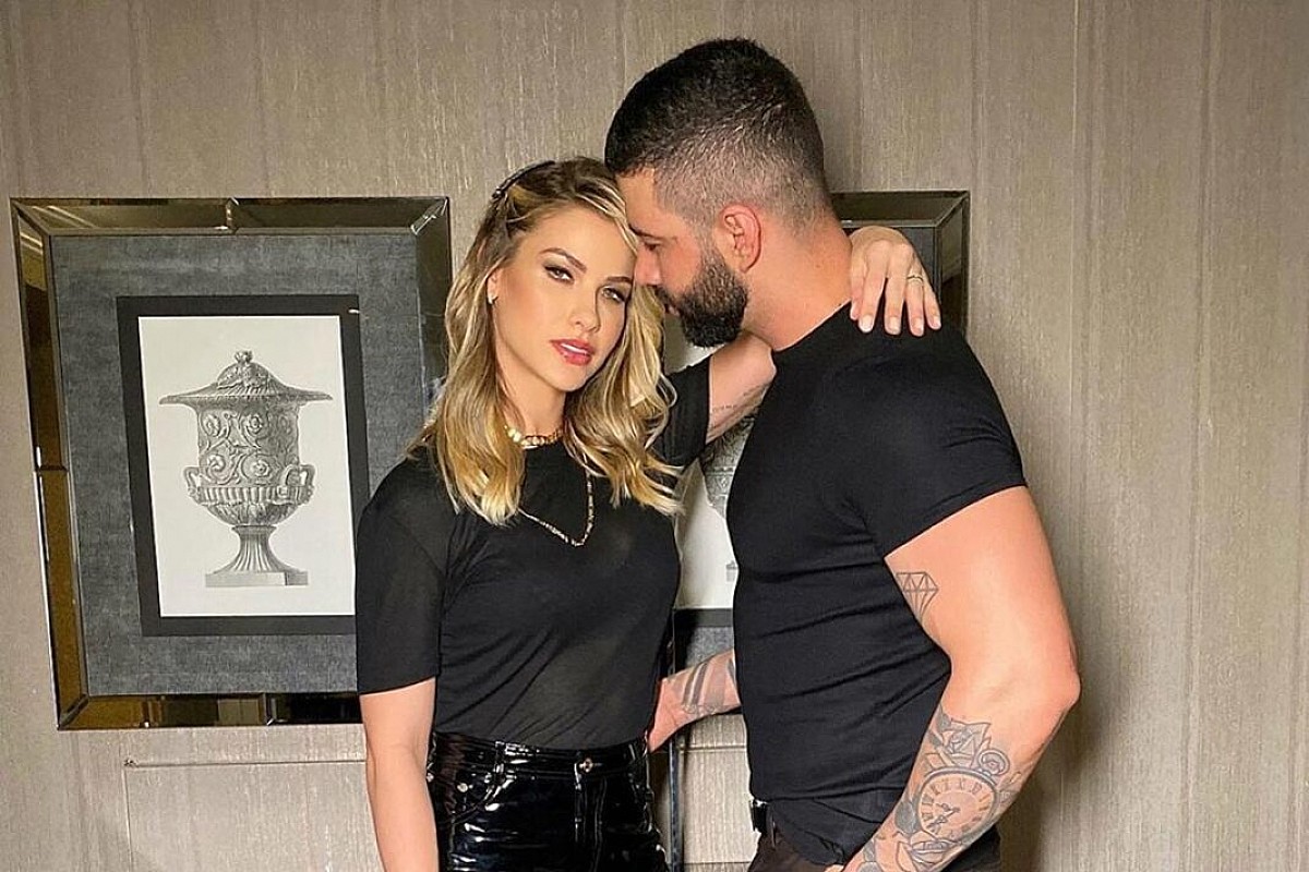 Gusttavo Lima e Andressa Suita mantém relacionamento em casas separadas