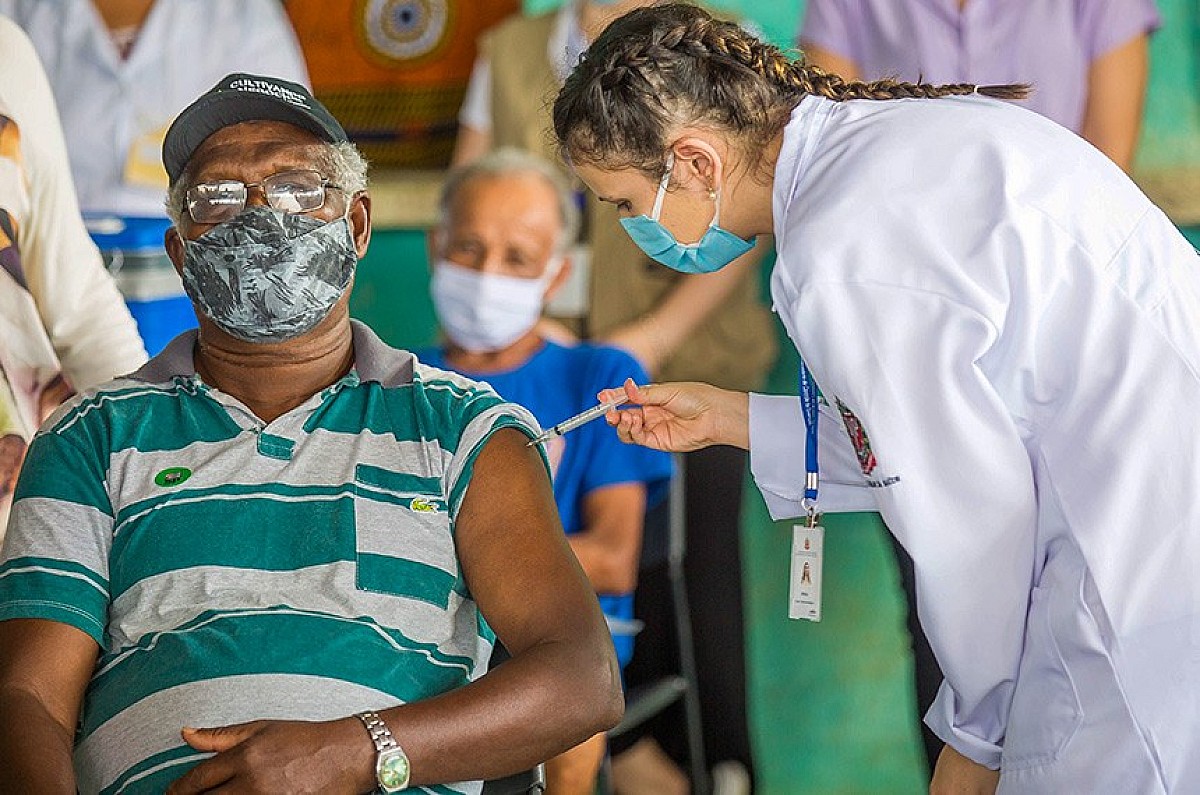 Vacina Geral: Munícipes de Avaré recebem vacina contra Covid-19 e gripe