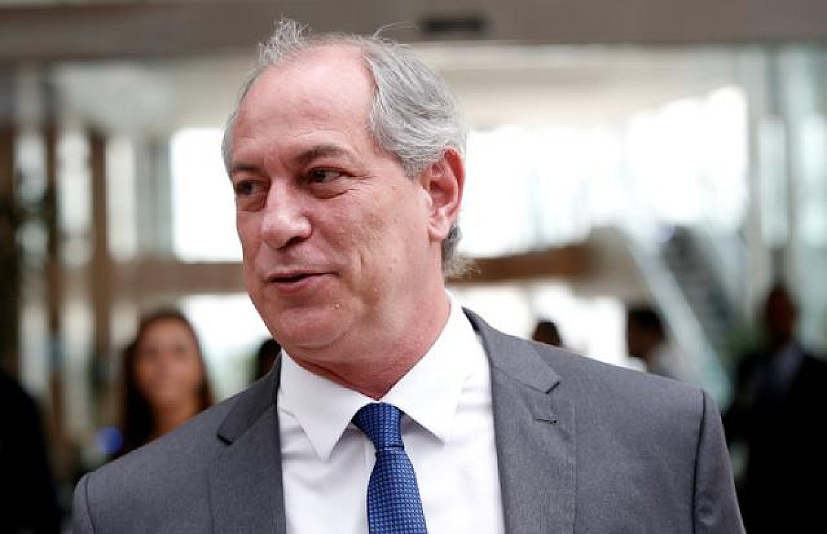 PDT oficializa a candidatura de Ciro Gomes à presidência 