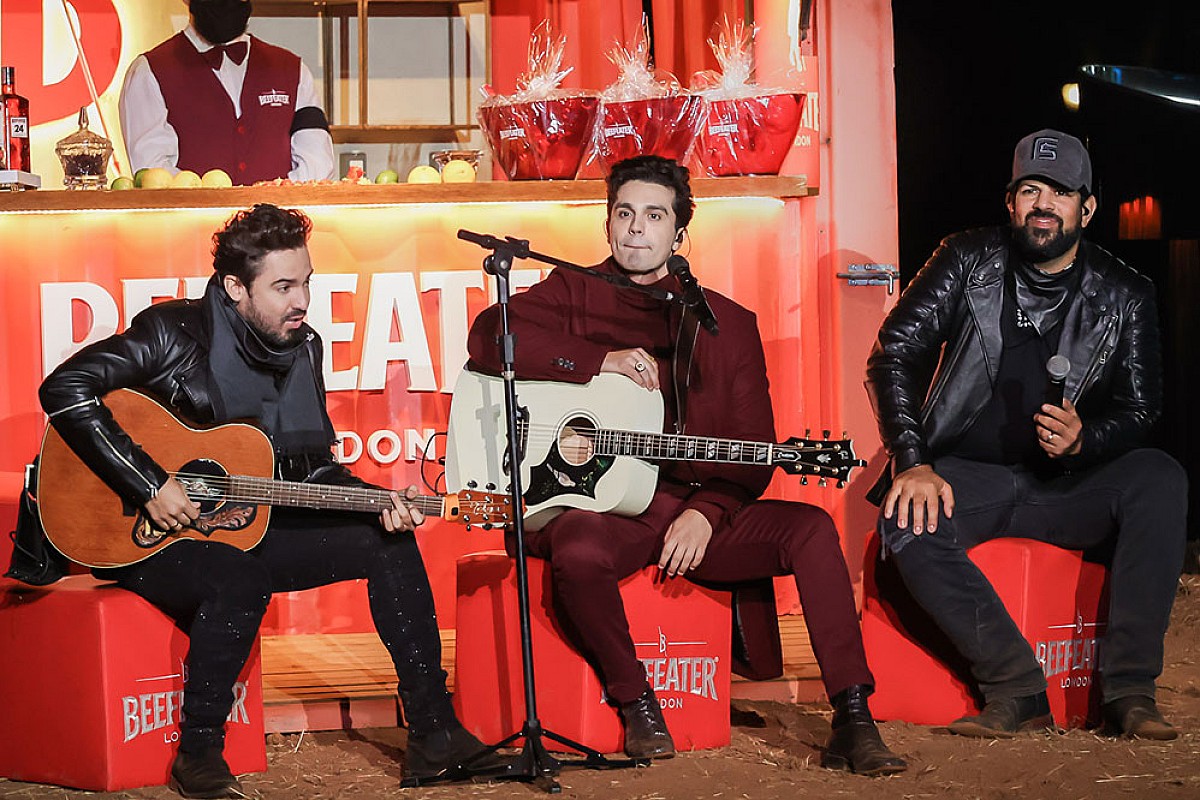 Luan Santana e Fernando e Sorocaba estarão no DVD de Felipe e Rodrigo