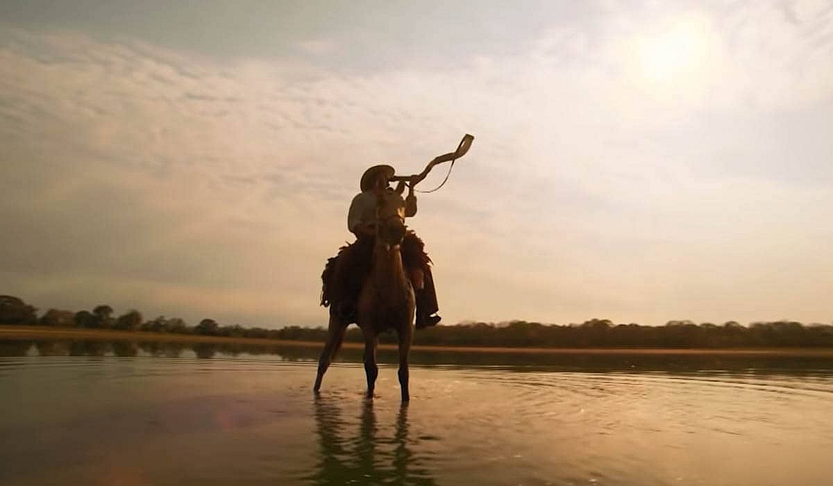 Pantanal: Tenório orienta Solano a tirar as vidas de José Leôncio e seus filhos 