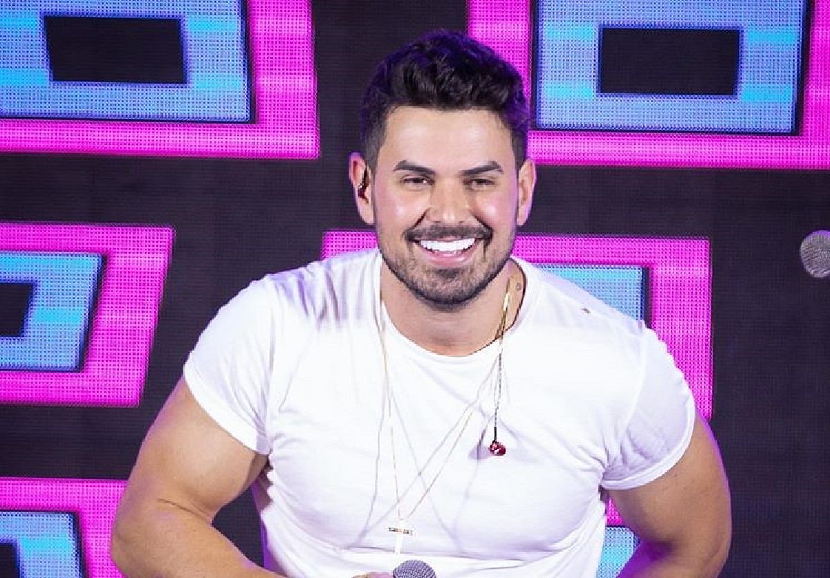 Ex-Miss Brasil, Débora Lyra se casa com cantor sertanejo Gabriel Gava 