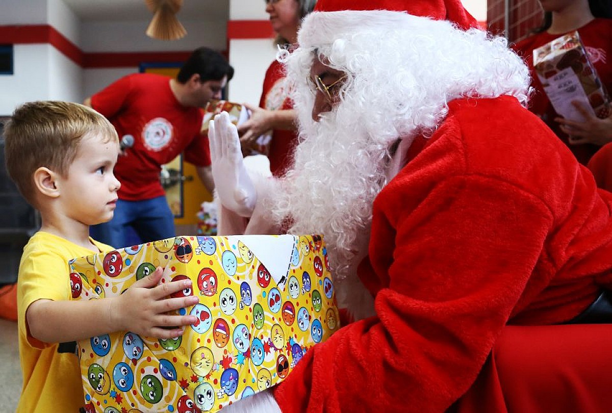 A Prefeitura de Cerqueira César realizará a entrega dos brinquedos nesta sexta-feira 16 de dezembro