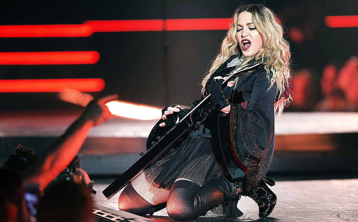 Madonna anuncia namoro com boxeador que treina um dos seus filhos 