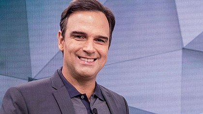 Tadeu Schmidt vai comandar o BBB22