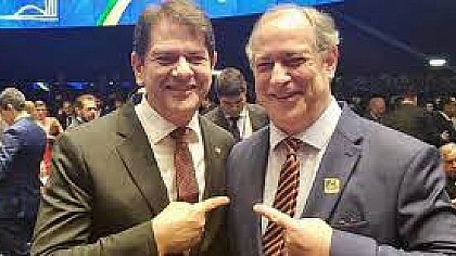 Ciro e Cid Gomes são alvos de operação da PF